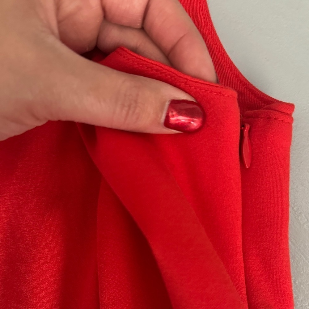 Maeve Asymmetrical Squareneck Maxi Dress Red Women’s 2 Flirty Party Holiday - Picture 10 of 13